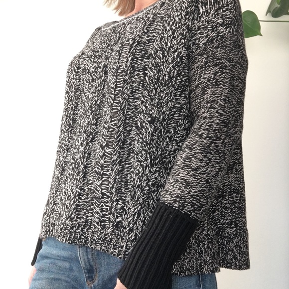 NWT American Eagle Outfitters Mixed Marl Knit Pullover Sweater, size Large 🖤 - Picture 4 of 10